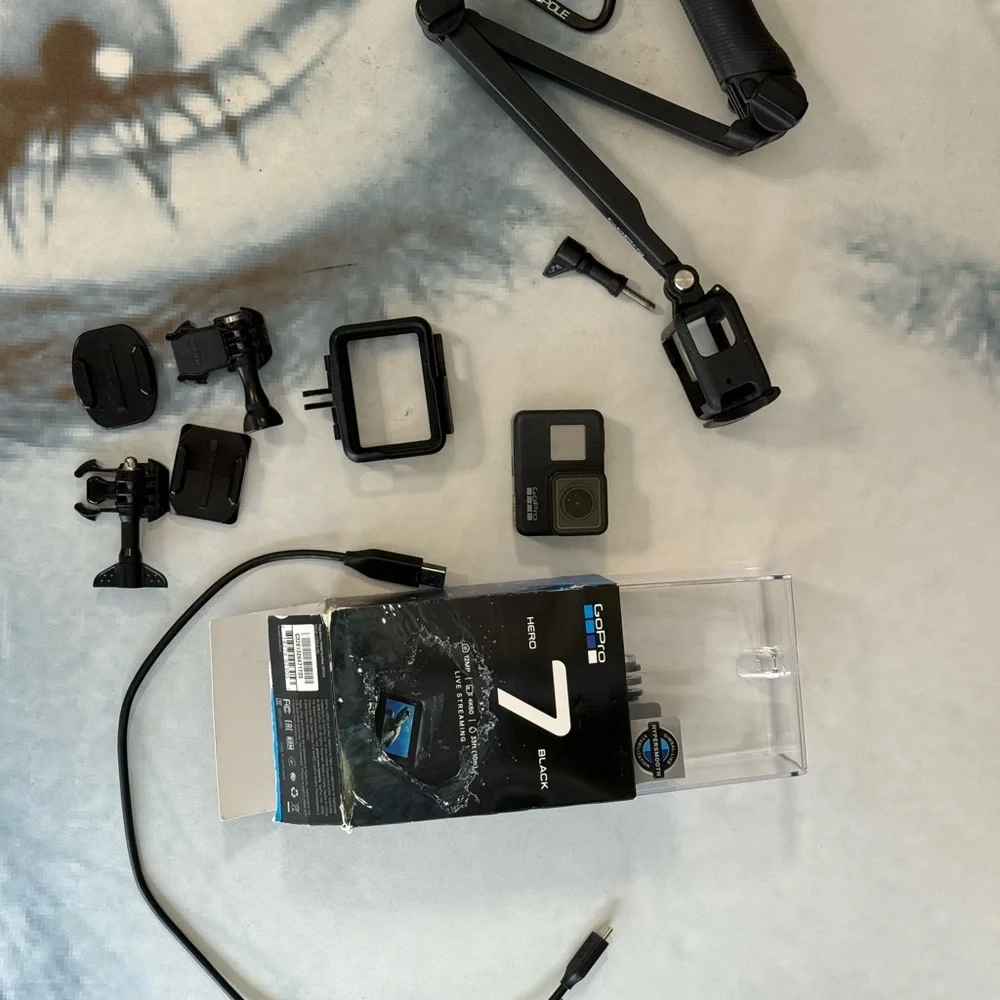 GoPro HERO 7 Black Action Camera-Touchscreen and Voice Activation